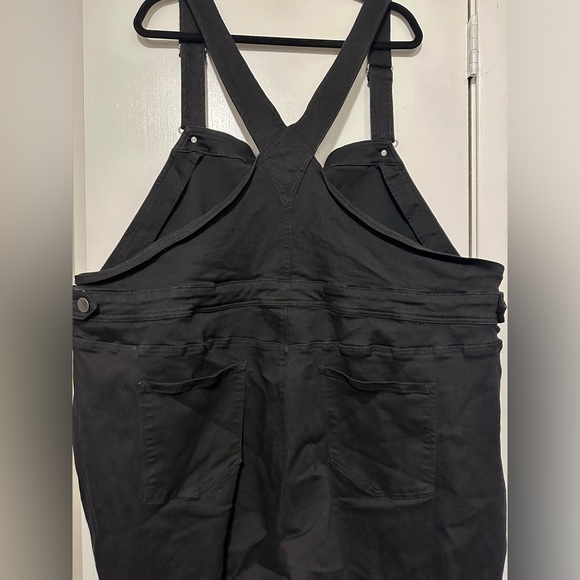 NWOT Universal Standard black overalls size 2XL - Picture 4 of 7